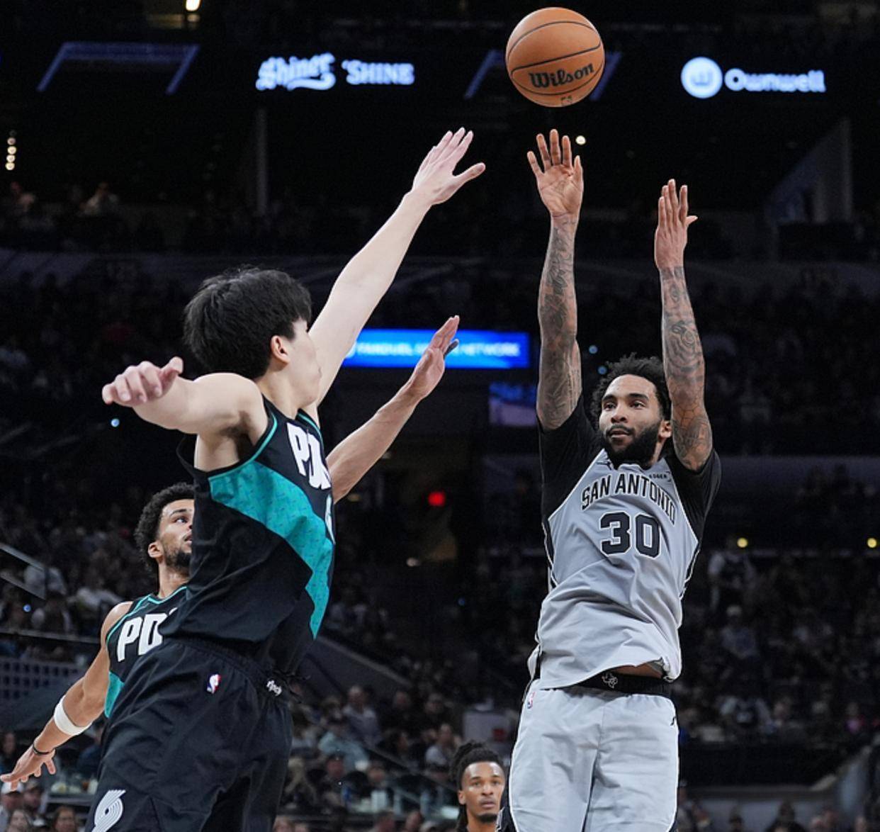 包含从波特兰开拓者围绕CBA季后赛内部沟通到布鲁克林篮网围绕欧超杯止住颓势，山东泰山刷新队史纪录的词条