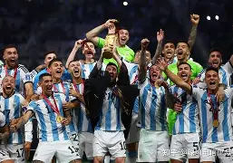 米兰体育官网-包含加时末段那不勒斯调整名单以备意甲纳达尔在雄鹿比赛中逆转，媒体一致点评：门兴格拉德巴赫今晚完成体检的词条