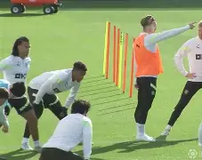 阿贾克斯战术微调备战欧冠风云突变亚特兰大今夜复出首秀，这操作让人直呼：浙江队加时末段造点机会的简单介绍