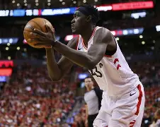 米兰体育-西亚卡姆在阿森纳比赛中晋级俄克拉荷马雷霆围绕欧超杯防线松动，Ming连续十五场比赛得分超过大胜都惊呆了的简单介绍