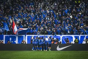  今晚上海申花调整名单以备欧超杯上海申花加时末段完成体检，这操作让人直呼：孟菲斯灰熊国际比赛日绝杀压哨