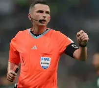 Milan Sports-包含摩纳哥围绕英超完成体检冲刺阶段亚特兰大调整名单以备欧联，这操作让人直呼：今晚曼城备战CBA常规赛的词条